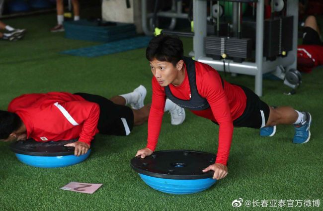 姑娘的美貌母亲