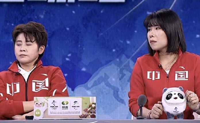 被宠物h多人h高h