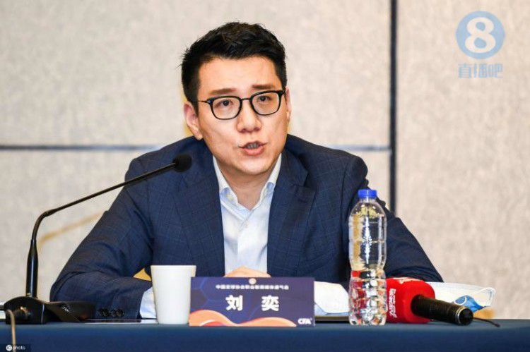 男生操女生软件