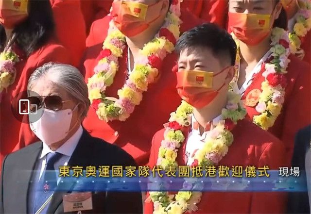 女上男下虐奶动态图27播报